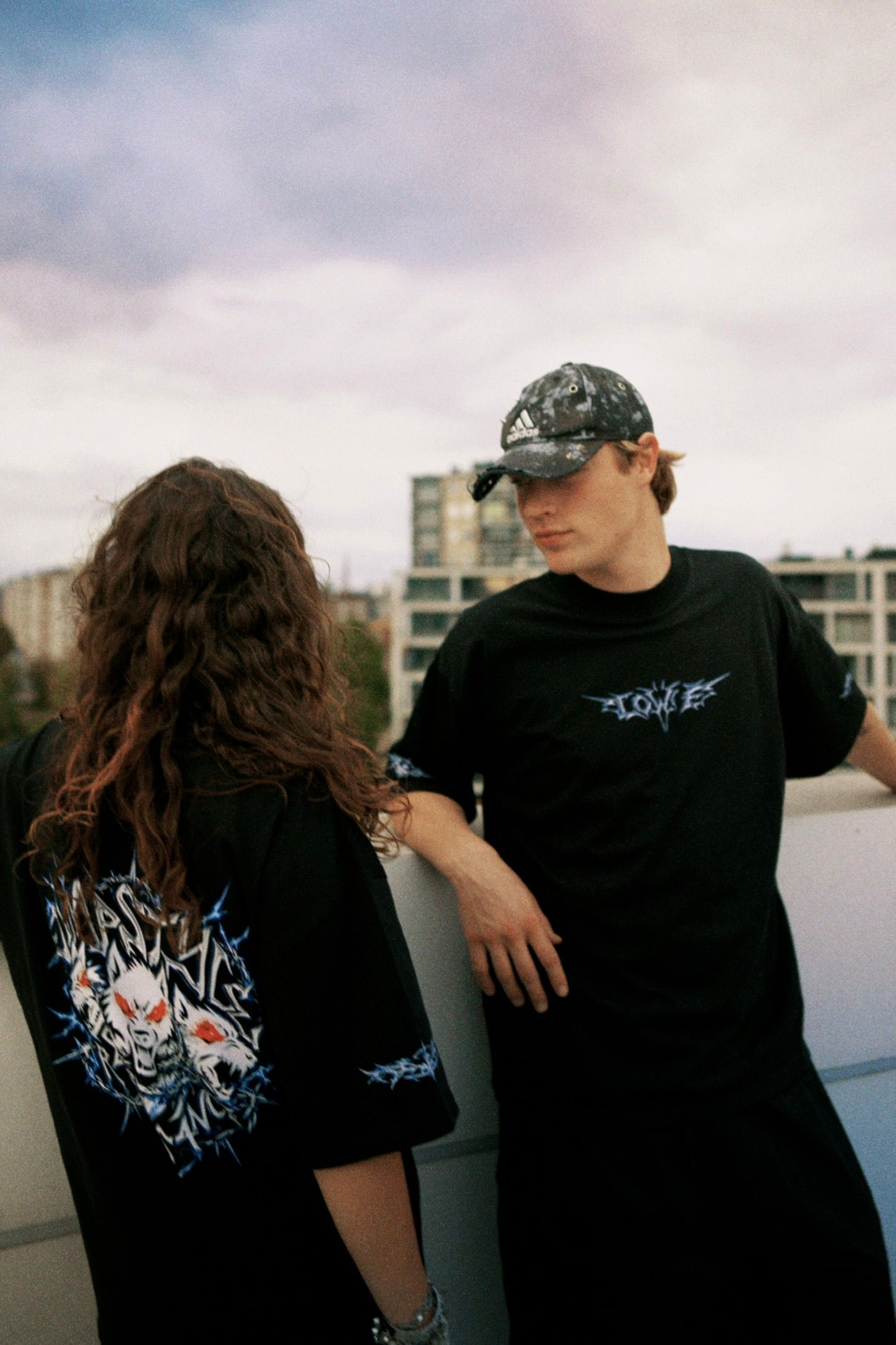 Low E oversized t-shirt black